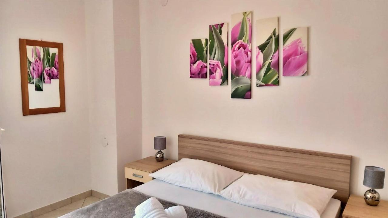 Apartments Nemira Omiš Eksteriør billede
